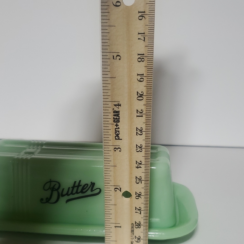 Jadeite Butter Dish - Picture 5 of 6